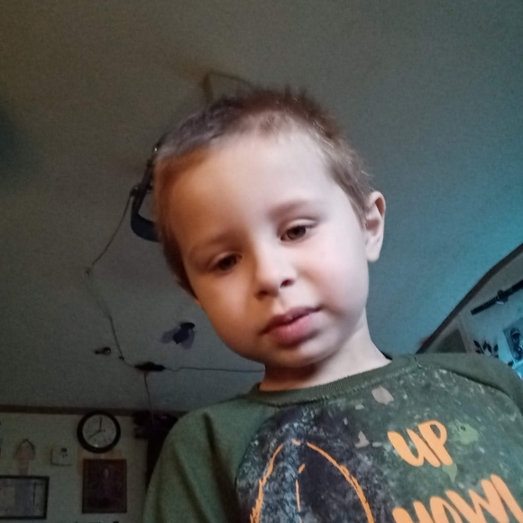 Meet your Posher, Hannah - Picture 4 of 4